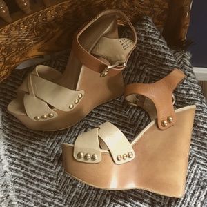Aldo 6" Nude Wedges